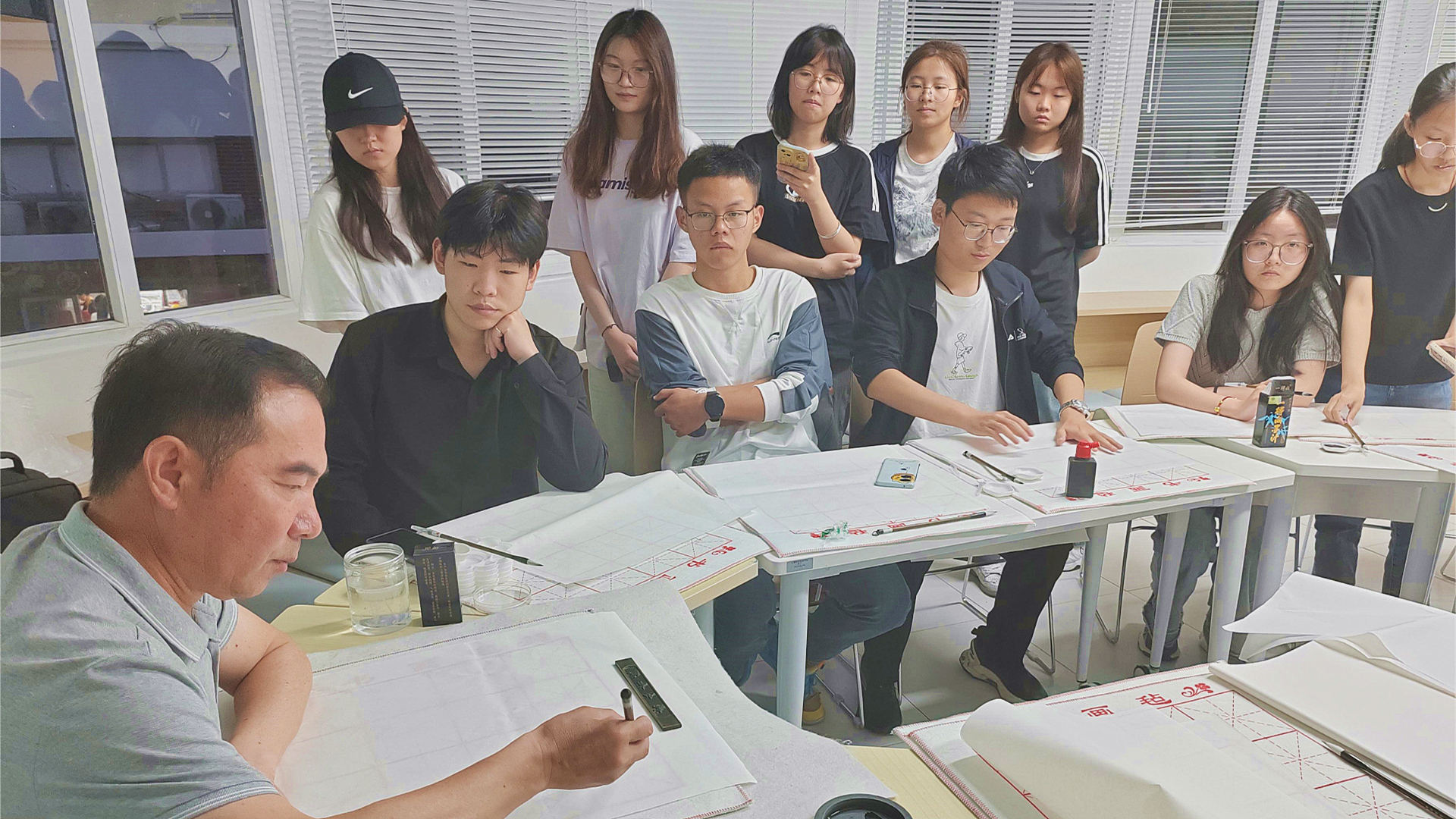 禁漫天堂关工委举办“笔绘心境·墨润心灵”主题书画活动
